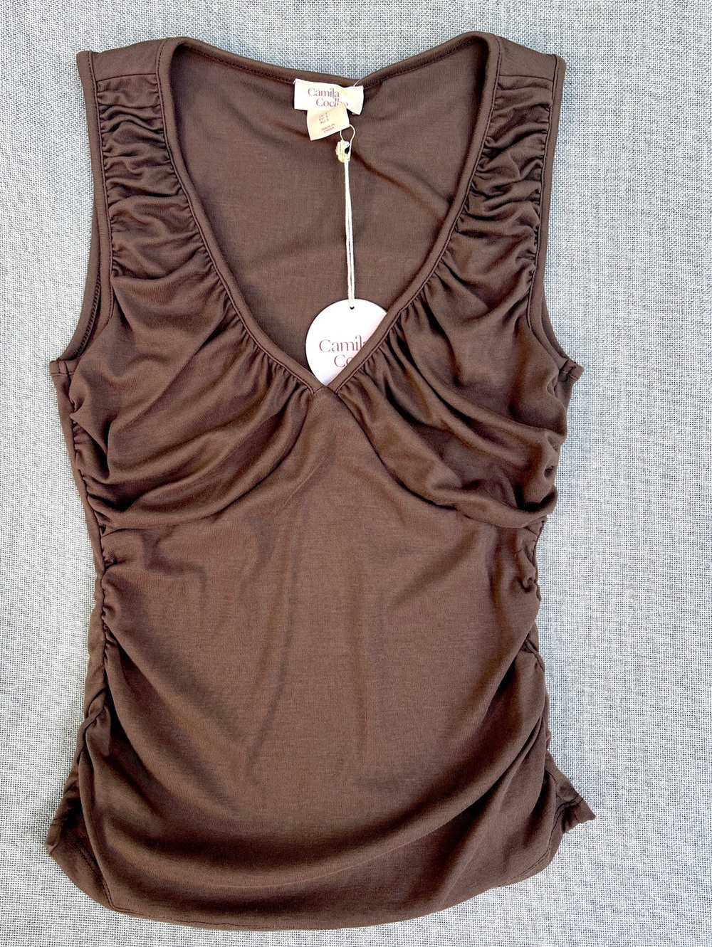 Camila Coelho v- veck sleeveless ruched top brown size S